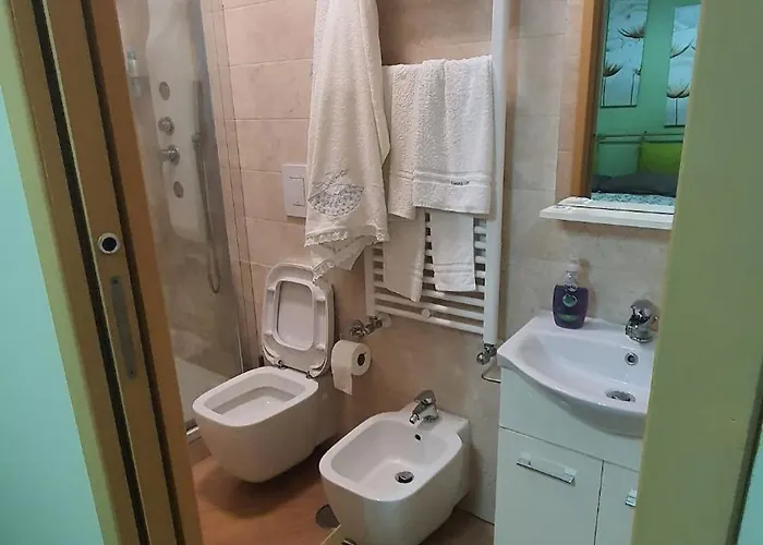 דירה E S S E N T I A L