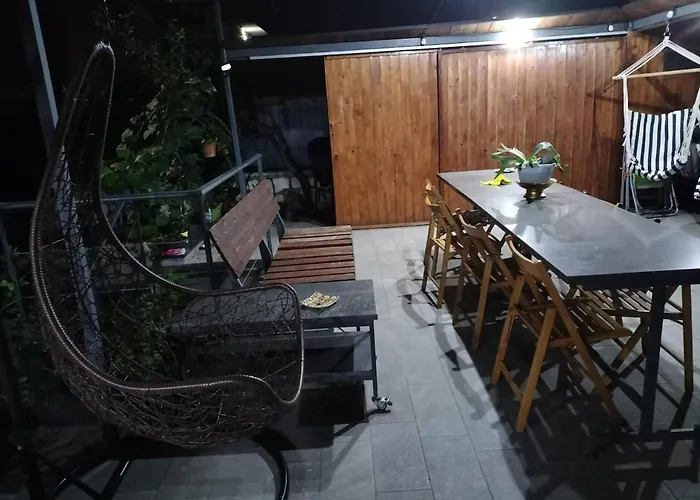 E S S E N T I A L דירה פומפיי